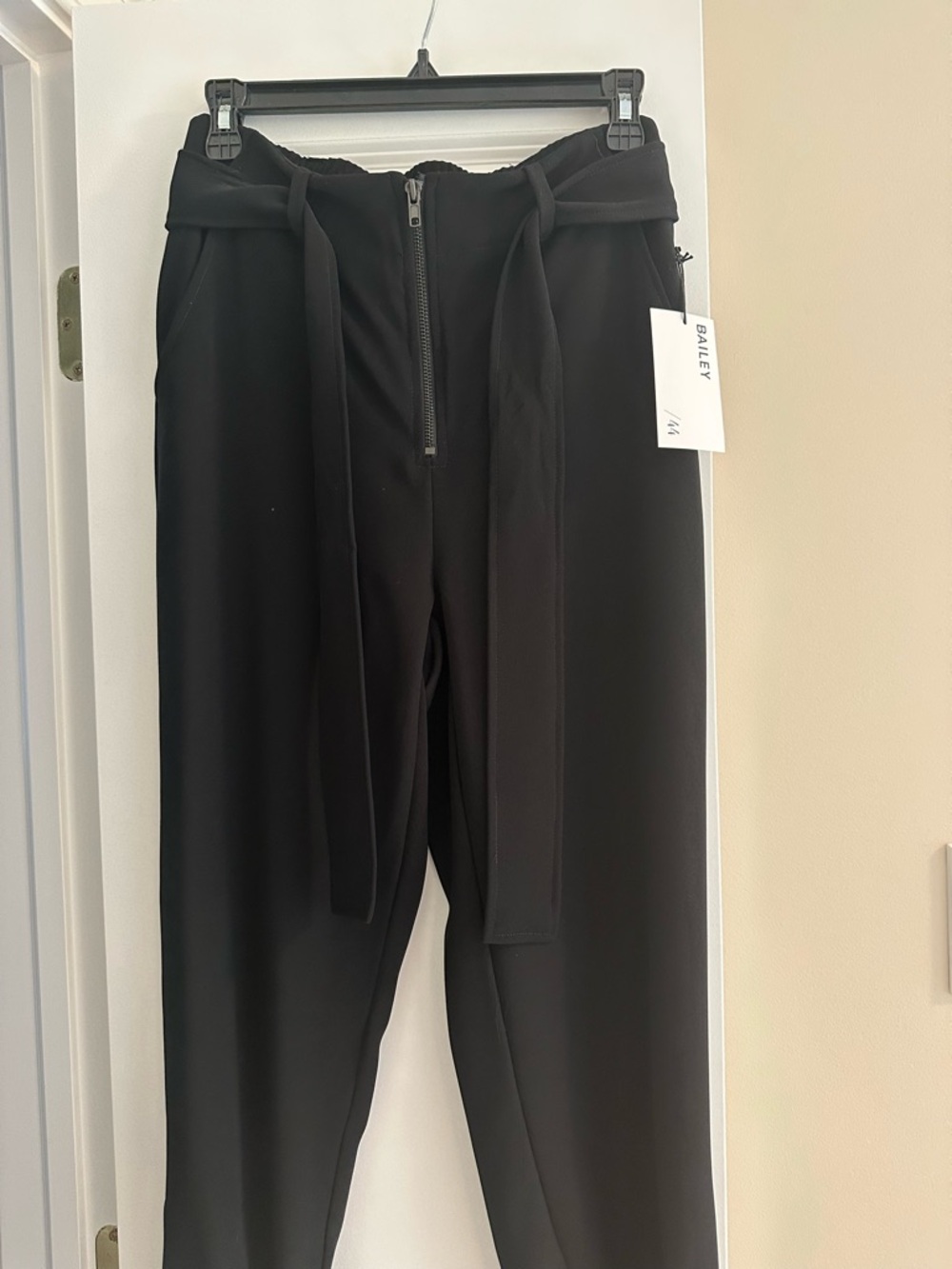 Bailey 44 Black High-Waist Tie-Belt Cropped Pants